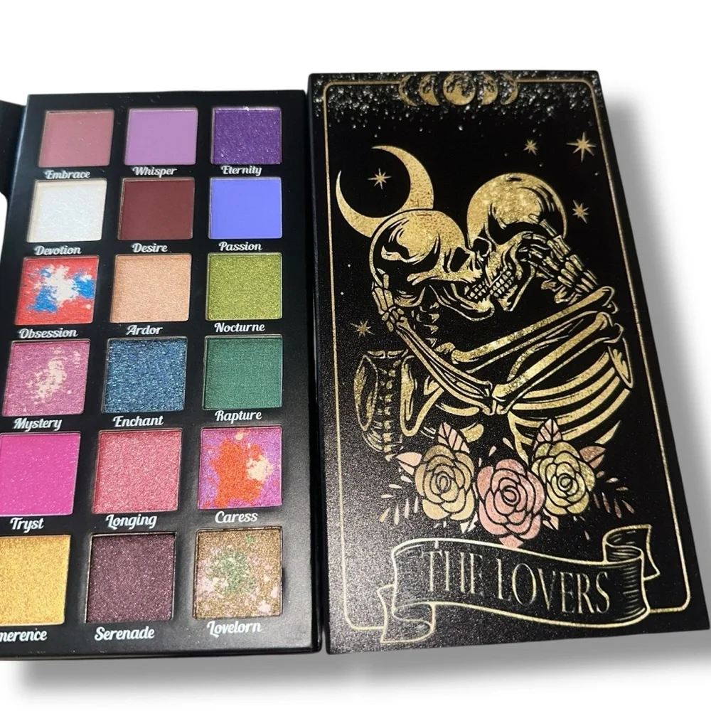 Eternal Love Unveiled: The 'Lovers' Tarot-Inspired Eyeshadow Palette 18 Shades